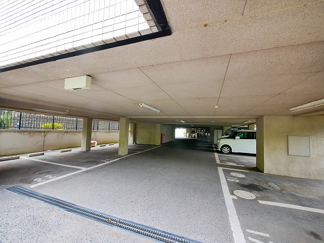 グリーンフィールド平城山の駐車場