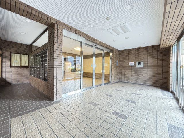 【エントランス】 | メヌエット前原駅前