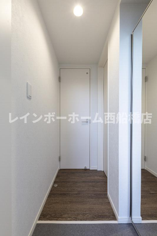 つばめハウス市川の玄関