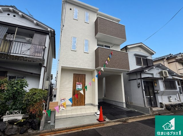 ◆八尾市福万寺町　第4期　新築一戸建ての外観|安心の10年保証！外観を美しく保ち、雨水で汚れを落とします！気になることがありましたら、お気軽にお問い合わせください！