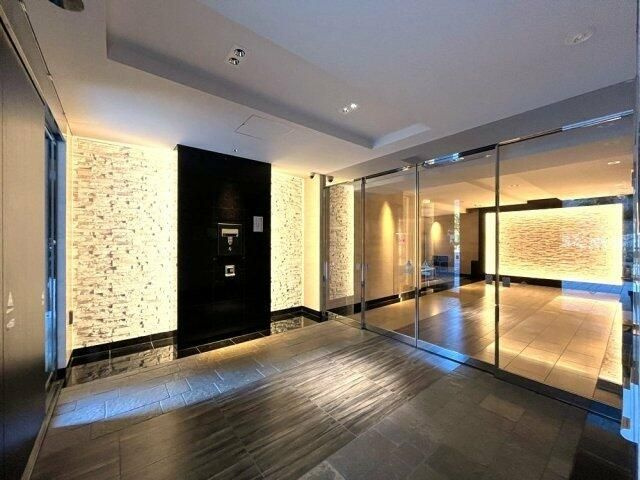 コンシェリア池袋ＭＡＳＴＥＲ’Ｓ　ＶＩＬＬＡのエントランス