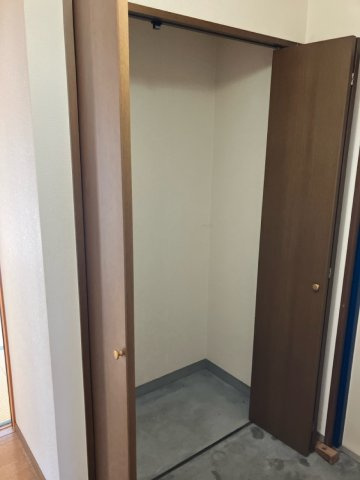 やくもハイツの収納