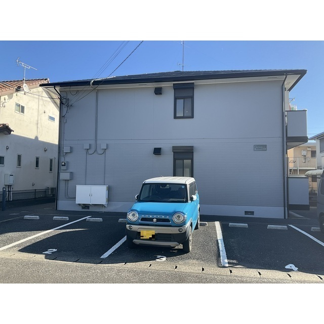 メゾンベールAの駐車場|駐車場完備です