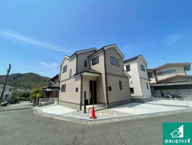 1日(土)2日(日)現地見学可能！　神戸市北区東有野台　新築一戸建ての駐車場|２台分の駐車スペース有り！急な来客でも安心です！