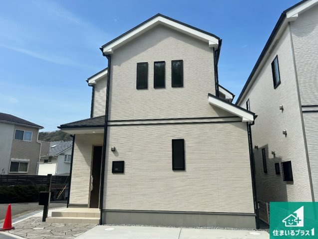 1日(土)2日(日)現地見学可能！　神戸市北区東有野台　新築一戸建ての外観|お客様に長く安心して住んでいだだける事にこだわった家づくり！住んでからのアフターサービスにもしっかりと取り組んでいます！