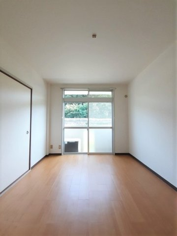 エルディムチェリーの内装