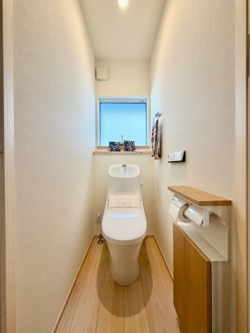 長久手市横道戸建のトイレ|2階トイレ