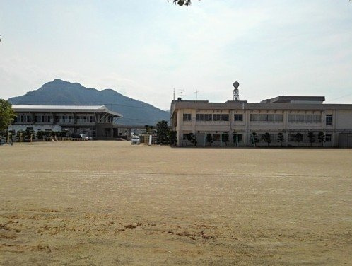 メゾンド・ソレイユ　Ⅱの周辺|多度津町立四箇小学校まで700m
