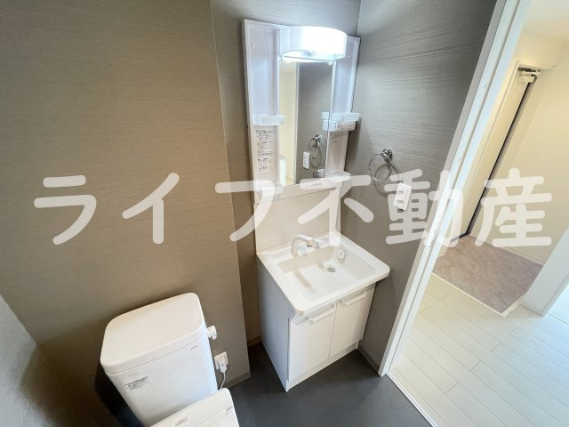 リヴェールコートの独立洗面台|独立洗面台、朝の身支度には欠かせません