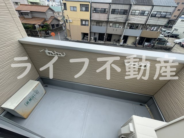 リヴェールコートのバルコニー|開放的で明るい空間を演出してくれるバルコニーです