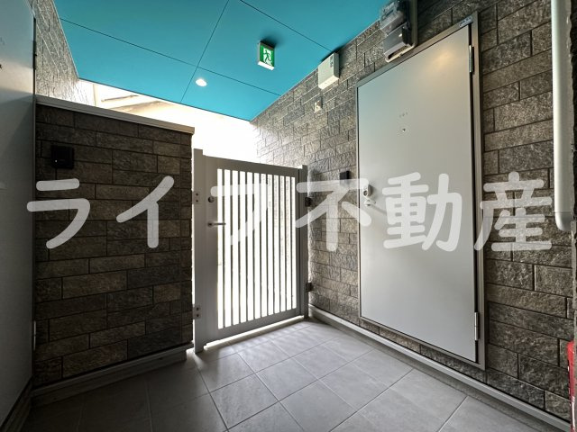 リヴェールコートのロビー|清潔なロビーです