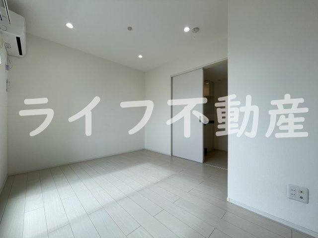 リヴェールコートの居間・リビング|おしゃれな居間です