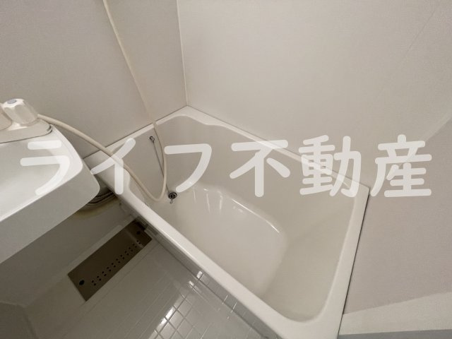 メゾンスギの浴室