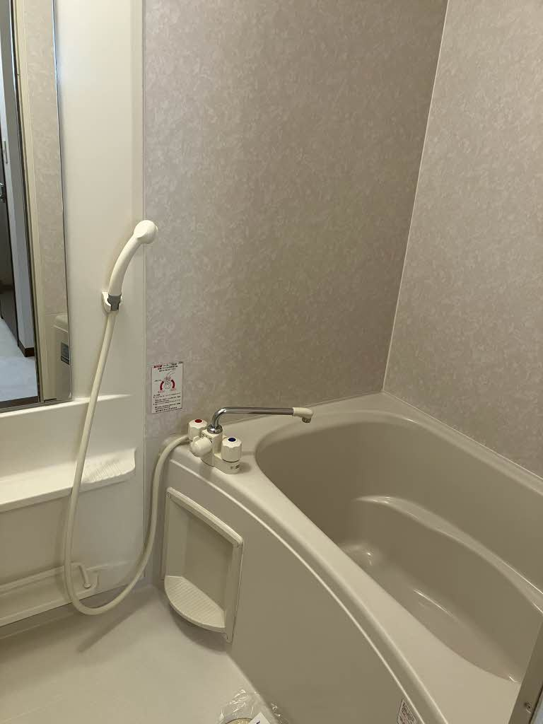 フレグランス草津東の浴室