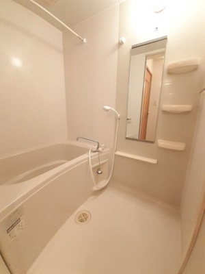 【浴室】 | グリーンホームⅡ | コンパクトで使いやすいお風呂です