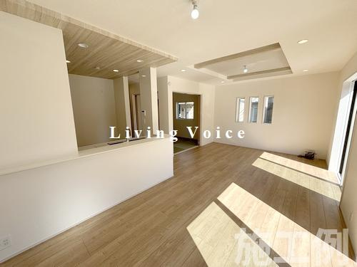 【仲介手数料０円】綾瀬市上土棚南4丁目2期　新築一戸建ての居間・リビング|綾瀬市上土棚南4丁目2期　新築一戸建て