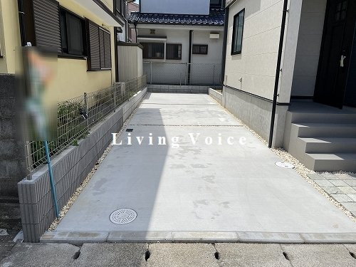 【仲介手数料０円】綾瀬市上土棚南4丁目2期　新築一戸建ての駐車場|綾瀬市上土棚南4丁目2期　新築一戸建て