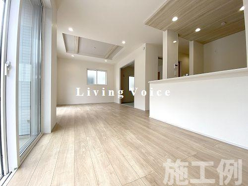【仲介手数料０円】綾瀬市上土棚南4丁目2期　新築一戸建ての居間・リビング|綾瀬市上土棚南4丁目2期　新築一戸建て