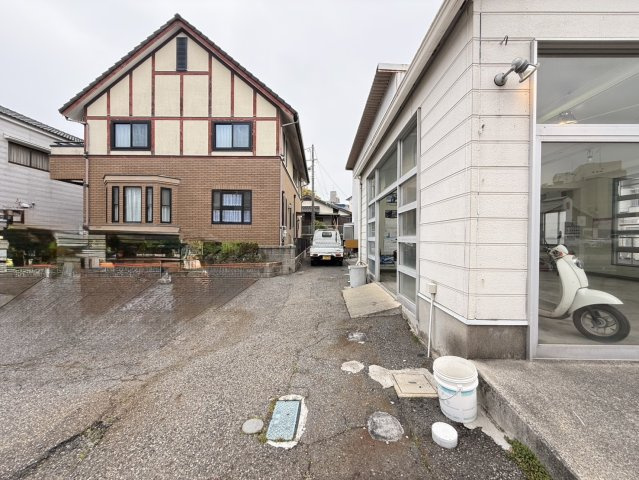 【駐車場】 | 井村店舗