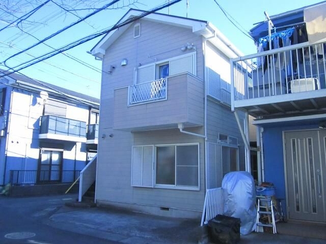 大和市西鶴間４丁目のアパートの外観