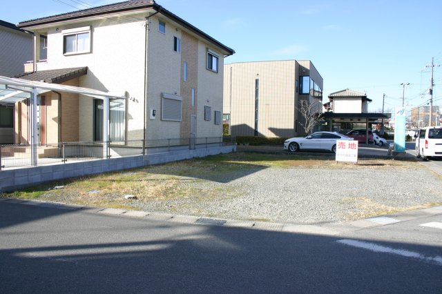揖保郡太子町太田　売地の前面道路含む現地写真