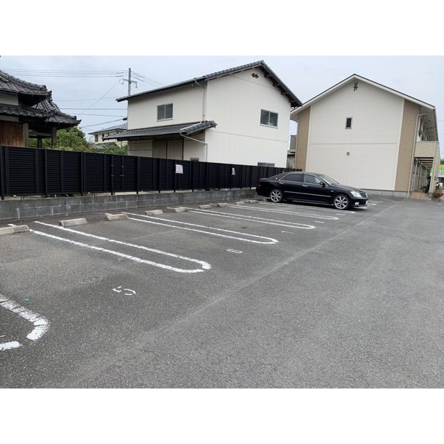 Harbest壱番館の駐車場