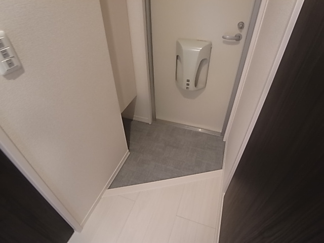 神戸市須磨区千守町１丁目のアパートの玄関|シューズボックス付き