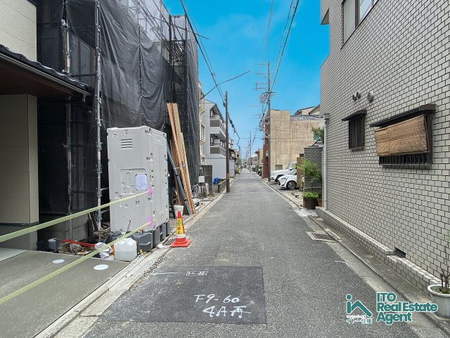 上京区寺今町 新築戸建(A号地)の前面道路含む現地写真