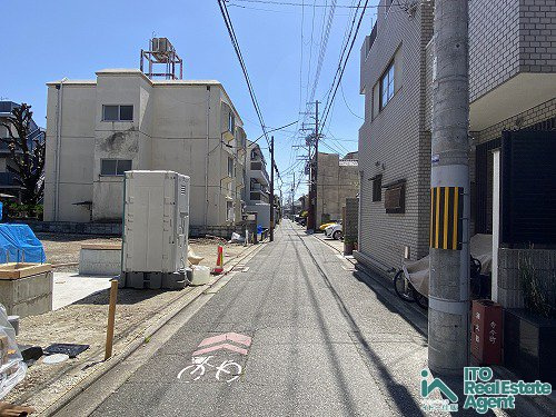 上京区寺今町 新築戸建(A号地)の前面道路含む現地写真