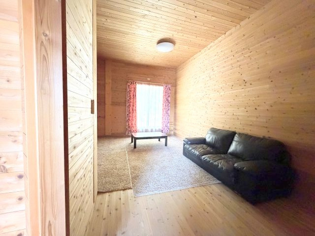 【洋室】 | 石川郡古殿町大字山上字芝山　ペンション風戸建