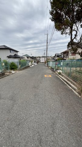 豊中市向丘1丁目　売り土地の前面道路含む現地写真|前面道路含む現地写真です
