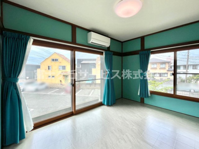 【洋室】 | 浜松市中央区三島町 デザイナーズリノベーション戸建 | ガレージ上の洋室6.5帖