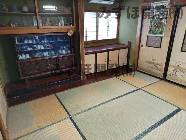 天童市鎌田本町2-2-38の和室