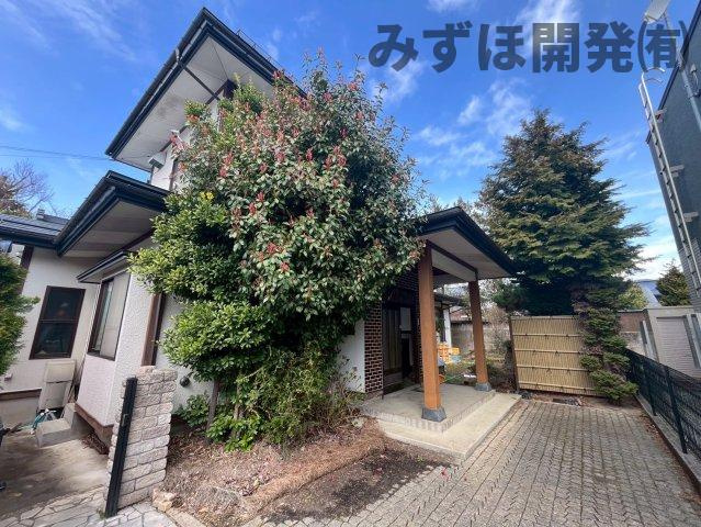 天童市鎌田本町2-2-38の庭
