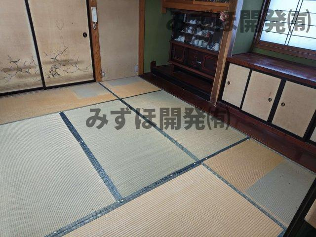 天童市鎌田本町2-2-38の和室