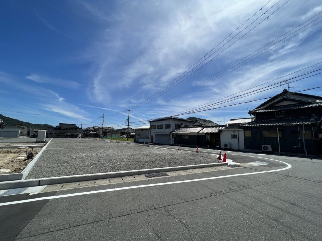 揖保郡太子町太田　売地の前面道路含む現地写真