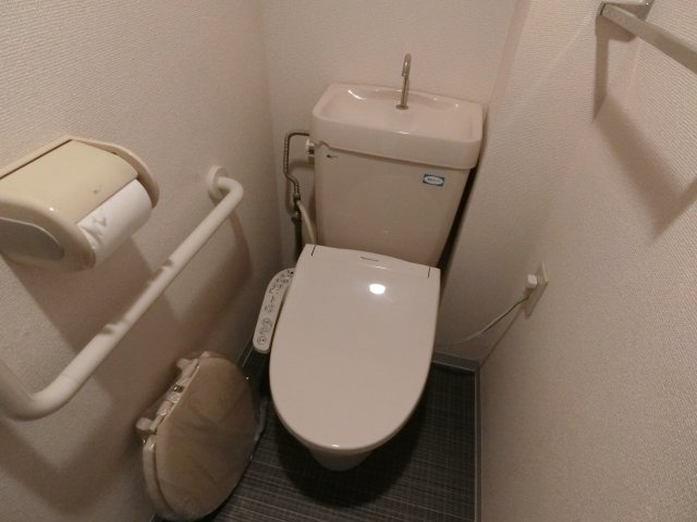 桂樹館のトイレ|他のお部屋の参考写真となります。