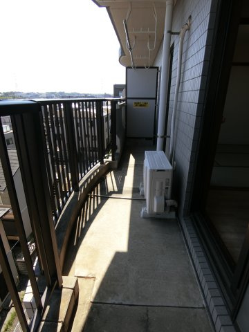桂樹館のバルコニー|他のお部屋の参考写真となります。