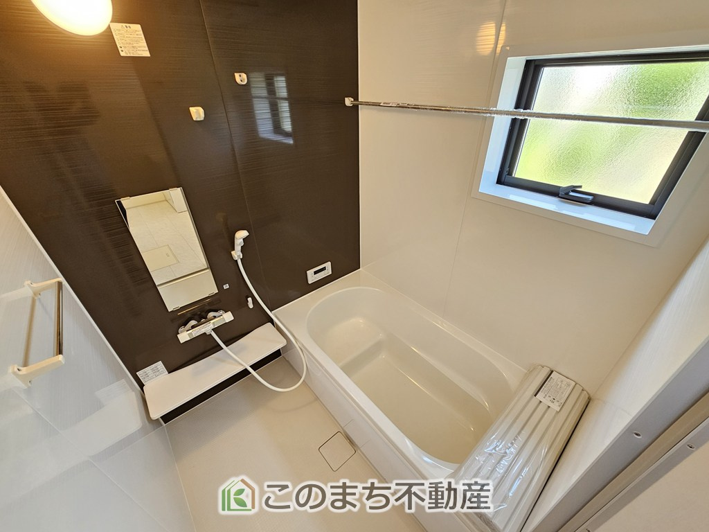 LiveleGarden.S第1栃木都賀町平川の浴室|ゆったりと入れるフルオートバスはお子様との団らんバスタイムが楽しめます♪
足を伸ばしてゆったりくつろげる１坪バスルームです☆