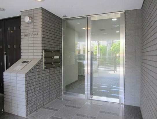 【エントランス】