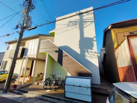 Pinofiore　Erba(ピノフィオーレエの外観|外観写真（昼）