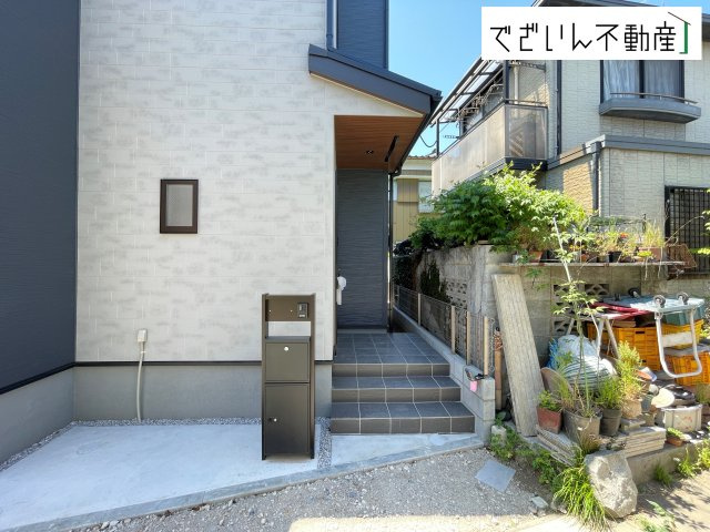 【玄関】 | Livele Garden.S熊谷市箱田第7　新築住宅 | 現地(2026年5月撮影)