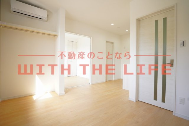 クレールソフィア【キャッシュバック対象物件】の居間・リビング|おしゃれな居間です