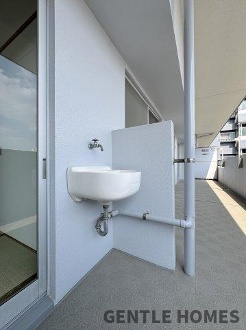 アンピール空港南のバルコニー