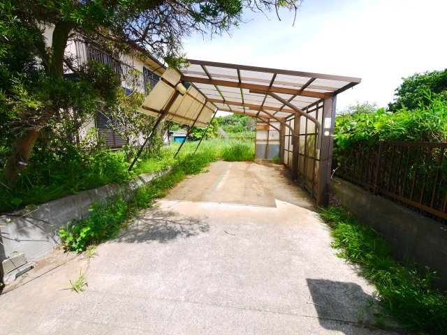 茂原市千町　中古戸建の庭|内装リフォーム済み　敷地約265坪 家庭菜園・ドックラン・バーべキューが可能です 軽量鉄骨