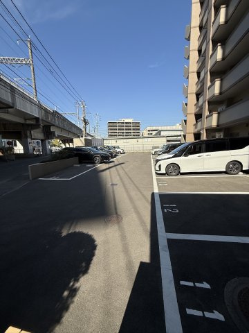 三愛シティライフ吉塚の駐車場