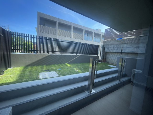 ミレーネ神戸住吉本町のバルコニー|開放的で明るい空間を演出してくれるバルコニーです