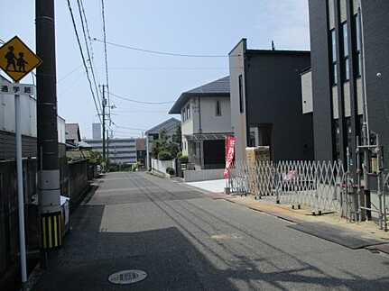 佐伯区五日市町大字昭和台 昭和台の前面道路含む現地写真