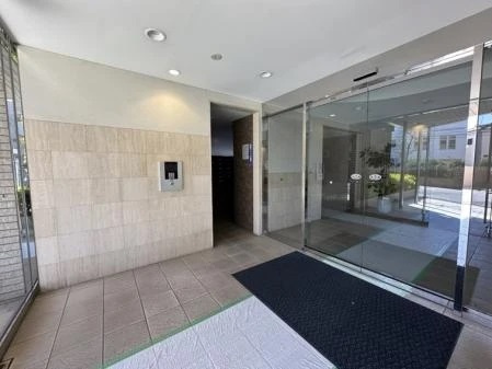Angel氷川台コートⅠのエントランス|安心安全のオートロックシステムを完備