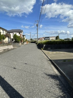 【前面道路含む現地写真】 | 木更津市港南台　中古戸建　君津駅
